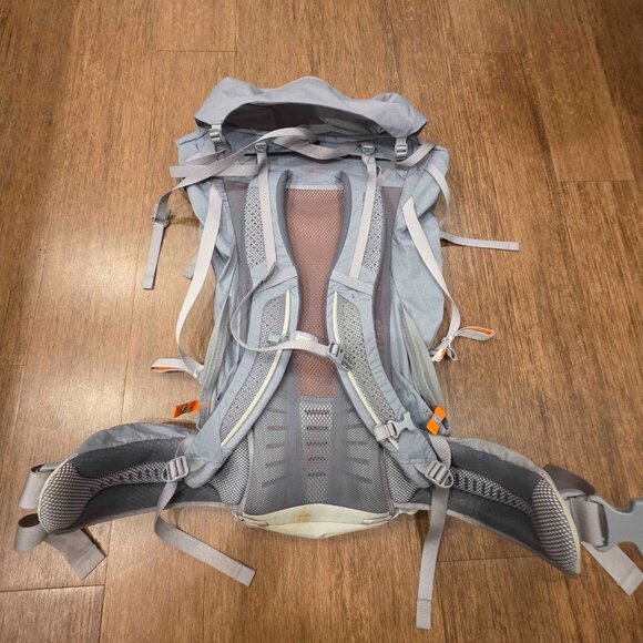 REI Flash 45 Backpack - Picture 4 of 6